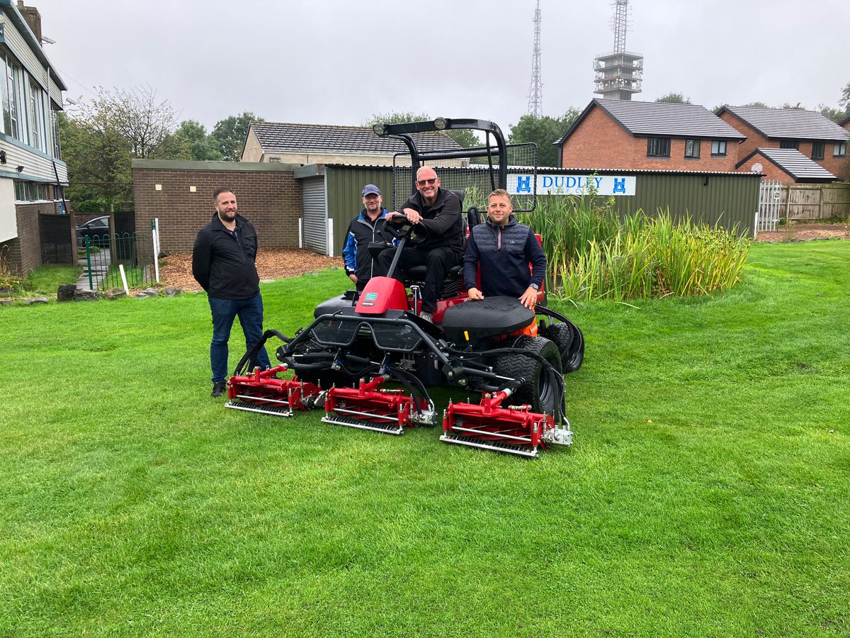 Richard Lucas (@huntsrich1) on Twitter photo I had a great time installing a new
<a href="/baronessuk/">Baronessuk</a> LM551 fairway mower this morning! Big thank you goes to <a href="/Stewartmarsha11/">Stewart 𓅪</a>
and his team <a href="/dudleygolfclub/">Dudley Golf Club</a>
for the continued business 🤝🤝 I had a great time installing a new
<a href="/baronessuk/">Baronessuk</a> LM551 fairway mower this morning! Big thank you goes to <a href="/Stewartmarsha11/">Stewart 𓅪</a>
and his team <a href="/dudleygolfclub/">Dudley Golf Club</a>
for the continued business 🤝🤝