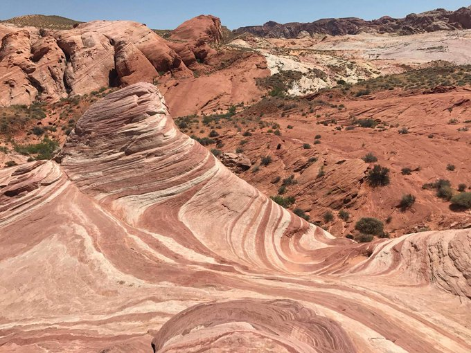 USAO_NV's tweet photo. 🙌📸 #WorldPhotographyDay Beautiful photos of the Silver State taken by our partners at @FBILasVegas &amp; @HSILasVegas. #HomeMeansNevada https://t.co/crJugtyg11
