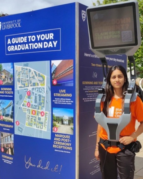 Congrats all Liverpool graduates! #Classof2023 grads, it's been a good one! We enjoyed meeting and speaking with all of you this summer. Don't forget to tell a friend to tell a friend; you deserve compensation!

#Graduation #Grad #GradPics #ClassofCovid #TeamLivUni #LivUniGrad