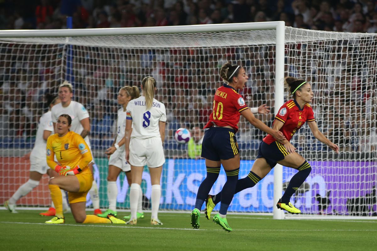 ⚽HISTORY OF #ESP AND #ENG ⚽

Out of 11 previous matches:

<a href="/SEFutbolFem/">Selección Española Femenina de Fútbol</a> have 2️⃣ wins 🥅

<a href="/Lionesses/">Lionesses</a> have 6️⃣ wins💥

And there have been 3️⃣ draws❌

Who will win the title of WORLD CHAMPIONS in this #FIFAWWC ?🏆

➡️bit.ly/PlayOTZ⬅️

#OwntheZone #ESPENG #ENGESP #Lionesses