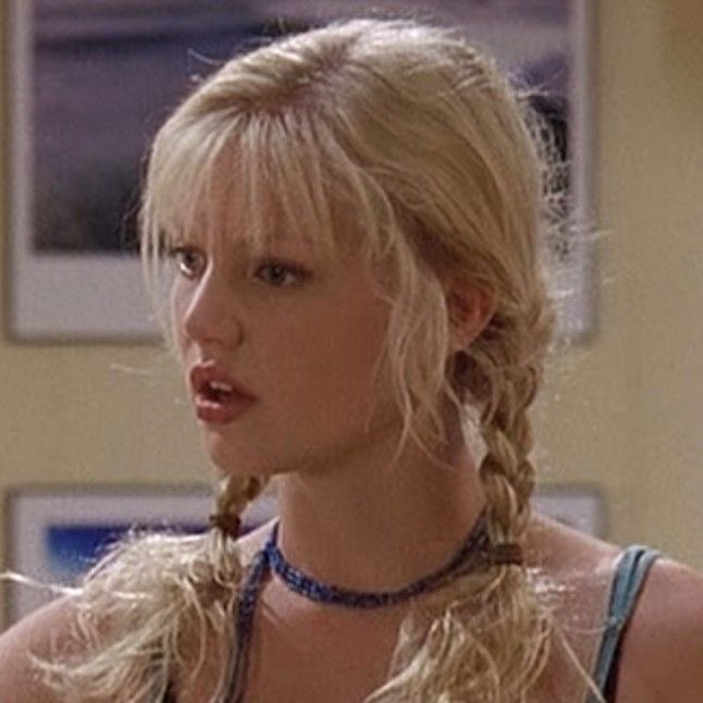 WlLDSUN's tweet image. you could not convince me that she didn’t like girls