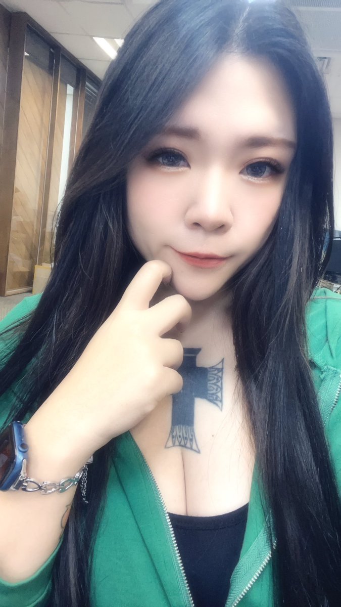 fafa77881's tweet photo. 好久不見 有人想我嗎💗 https://t.co/tubIMM6bWN