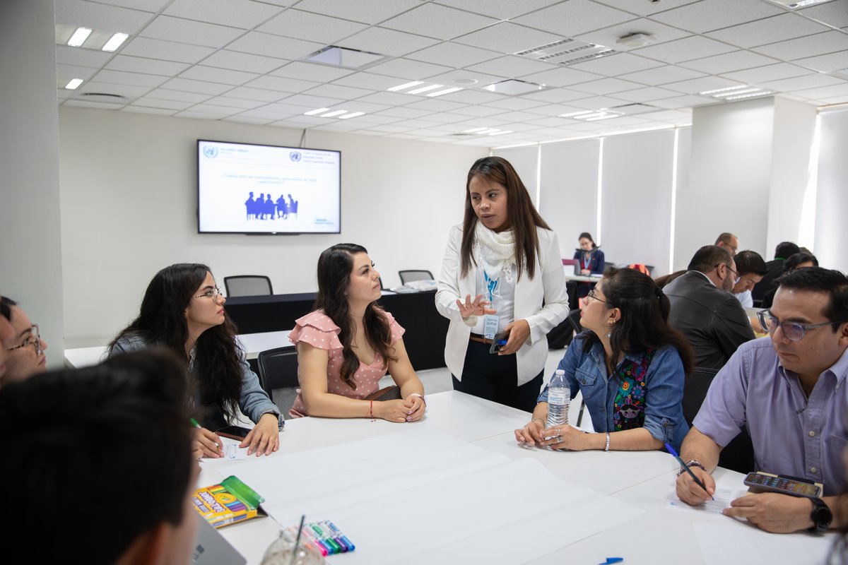 ONUDI_Mexico's tweet photo. La #ONUDI promueve el empleo digno y el emprendimiento para jóvenes a través del proyecto de #SeguridadHumana en #Hidalgo, en conjunto con @UNFPAMexico, @UNODCmexico  @ONUMX y @UNhumansecurity.

Conoce más sobre el proyecto 👉: https://t.co/2FHanCBEda https://t.co/BHWFXjkwNU