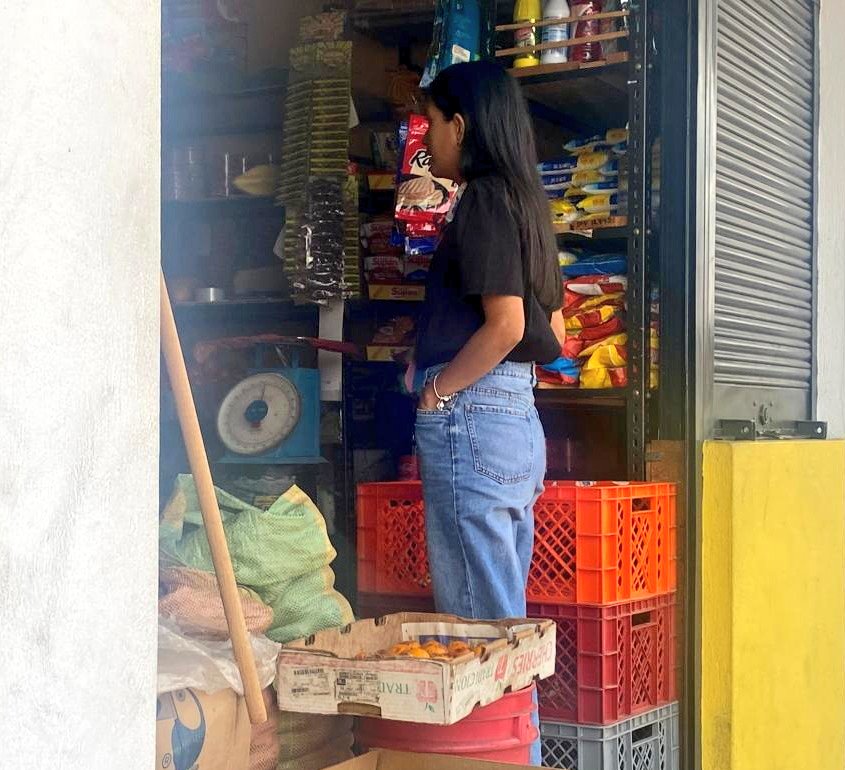 #ImpulsoProductivoEPS | Nuestros equipos técnicos zonales 2 y 6, socializaron el Proyecto #TiendasSolidariasEPS, con propietarios de tiendas de #Rumiñahui, la <a href="/AzuayPrefectura/">Prefectura de Azuay</a> y la empresa <a href="/AgroAzuayGPA/">AgroAzuay GPA</a>, para fortalecimiento de la #EPS en territorio.

#NuestroTrabajoContinúa