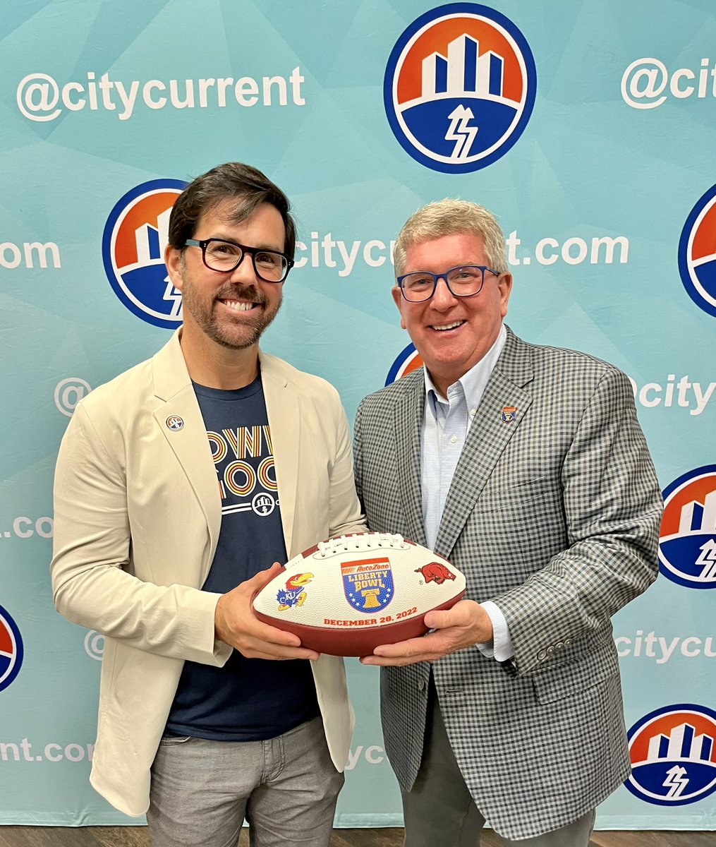 HaroldGraeter's tweet photo. A special “Thank You” to @jeremycpark and @cityCURRENT for your partnership and support of the AutoZone Liberty Bowl. We’re proud to be a part of powering the good in Memphis. #POWERtheGOOD https://t.co/qYfAqHLyBI