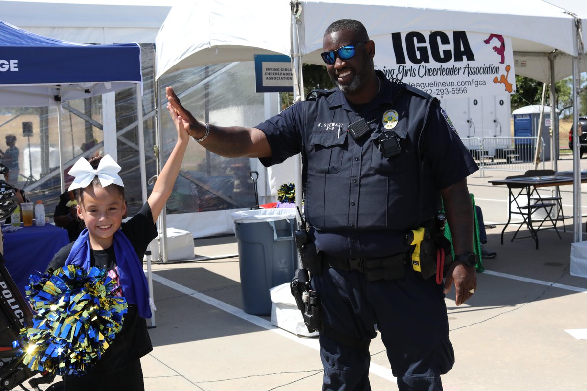 dartmedia's tweet photo. Scenes from DART's kick-off block party in Irving to celebrate 40 years.
DART held their 40th anniversary kick-off block party in Irving this past Saturday, Aug. 13 at Dallas College North Lake Campus Station.
#DART40th https://t.co/0p9WKDztME