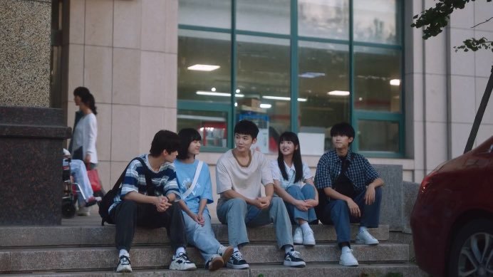 cloudsnomey's tweet photo. No matter how many dramas I watch this year, this one is going to remain at the top of my most fav list. The most wholesome drama I watched. Warmth, friendship, romance and family all is there in the perfectly balanced recipe. Love all 5 of them equally 🥹💓

#WhenIFlyTowardsYou https://t.co/0ihhfSs2UB