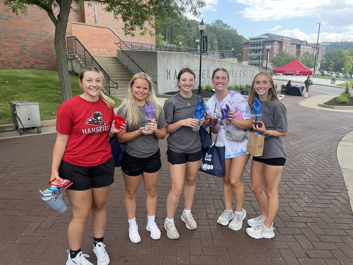 MUsoftball's tweet photo. Enjoying the fun on the student mall. https://t.co/45ZURmYaER