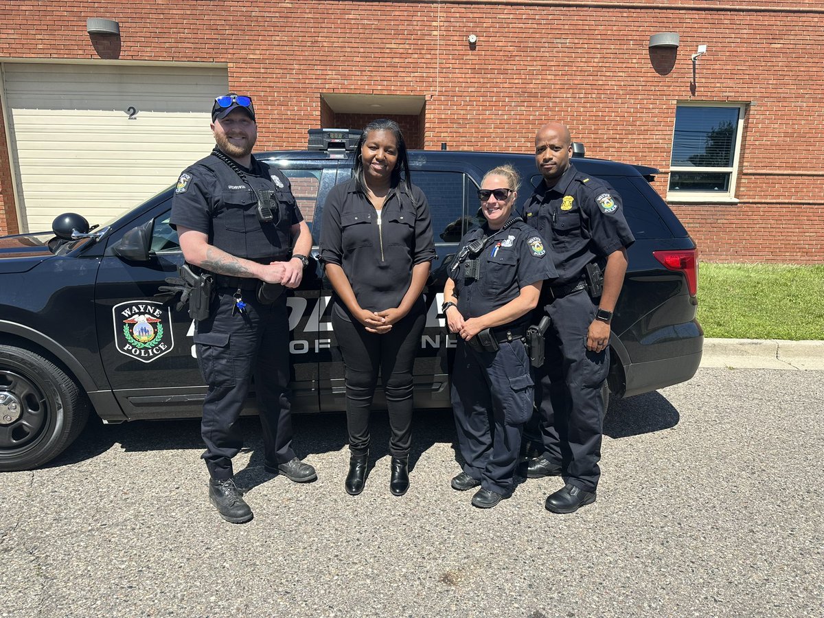Wayne Police Department tweet media