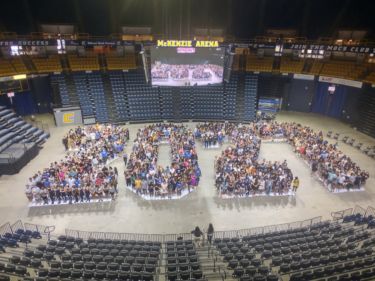 JHale_MocsVCAA's tweet image. 2023 Convocation this morning.  Greetings to the UTC class of 2027! #GOMOCS #ChattanoogasUniversity