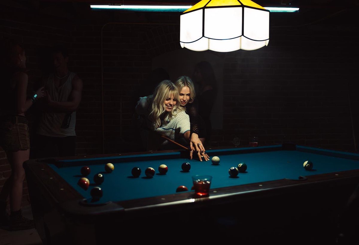 reneerapp's tweet photo. pretty girls music video out now 
also my album is… out now 
have fun <333 https://t.co/zTVNzhCkpz