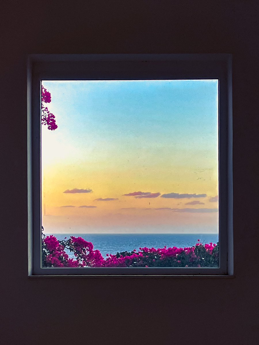 GebeAlpar's tweet photo. No, it’s not a painting. It’s just a window view from the hotel 😁
.
.
.
.
.
.
@HotelPedraladda 
#YourShotPhotographer #shotoniphone 
#travel #visualcreators #turista #tripadvisor #placestovisit #mustseen #sardinia #framed #sardegna https://t.co/mYzdW25nPE
