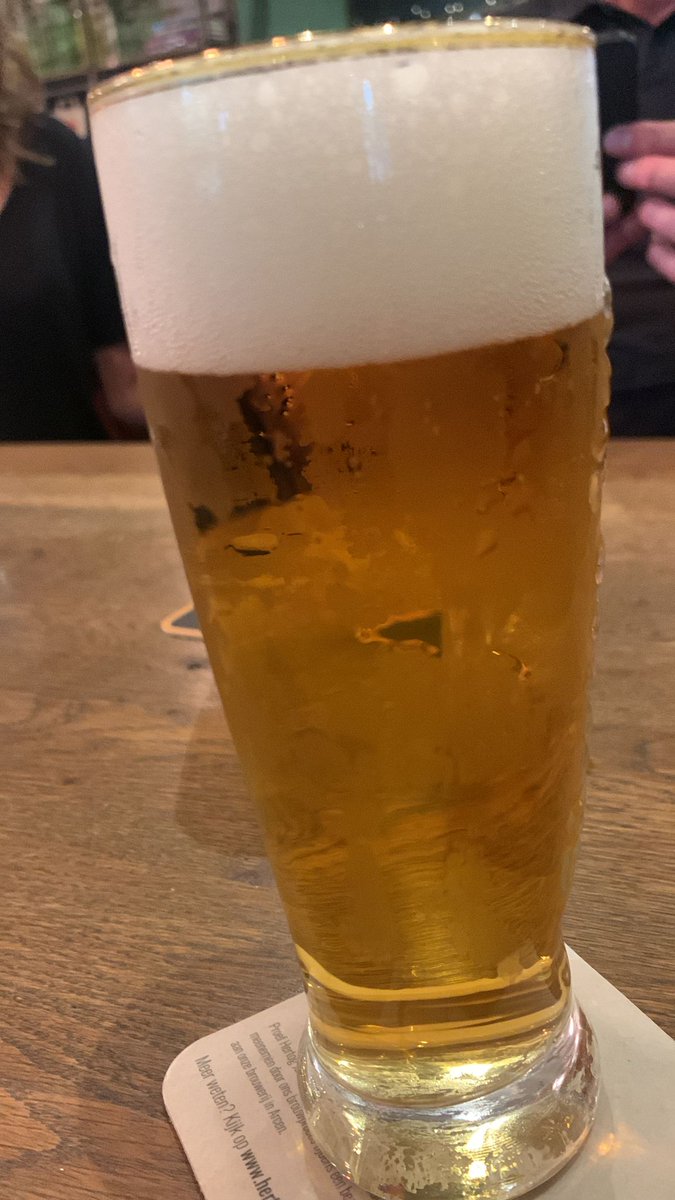 p_reitsma's tweet photo. @CasualScout78 Beer on the pitch https://t.co/uDz3JjFPfp