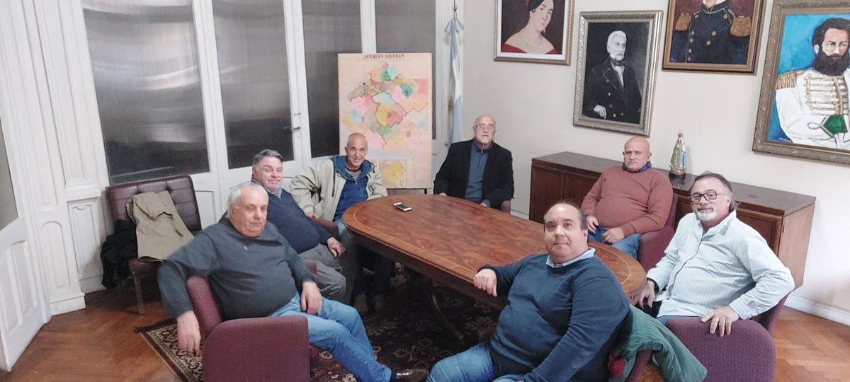 Reunión de planificación de los máximos dirigentes del Partido Federal. 
Elecciones Generales, posicionamiento para el 2025, Mesas de Acción Politica en los distritos, y expansión territorial del partido en diferentes provincias. 

Llegó #LaHoradelFederalismo
#UnionPorLaPatria