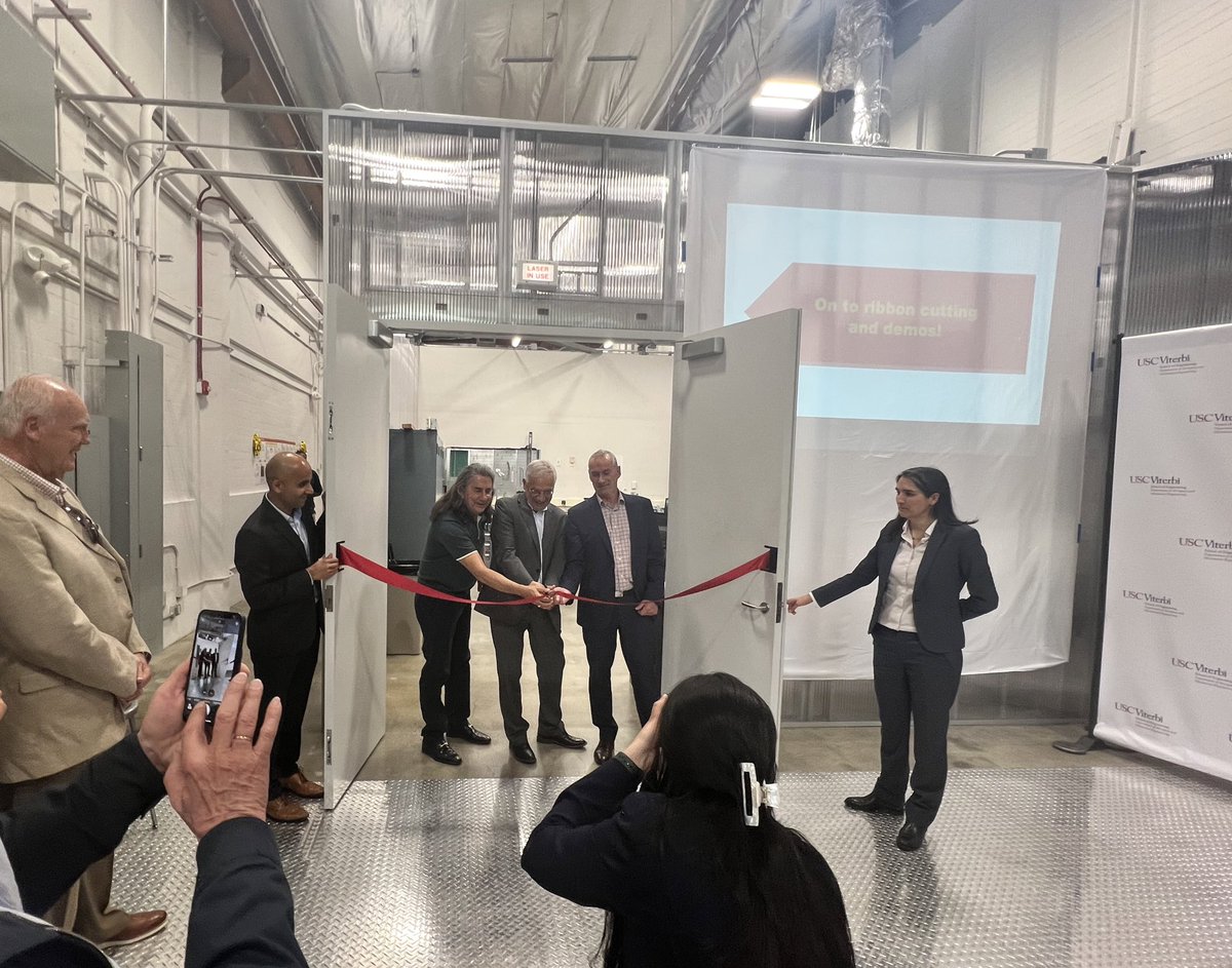 MSEminiLDV's tweet photo. Long overdue post of the ribbon cutting ceremony at @USCViterbi  ‘s new Fabulous Fluids Facility! Congrats to our colleague Dr. Mitul Luhar and everyone involved! #FabulousFluidsLab #Dryden #DrydenWindTunnel #aerodynamics #hydrodynamics @USC https://t.co/4LCXPsKJsV
