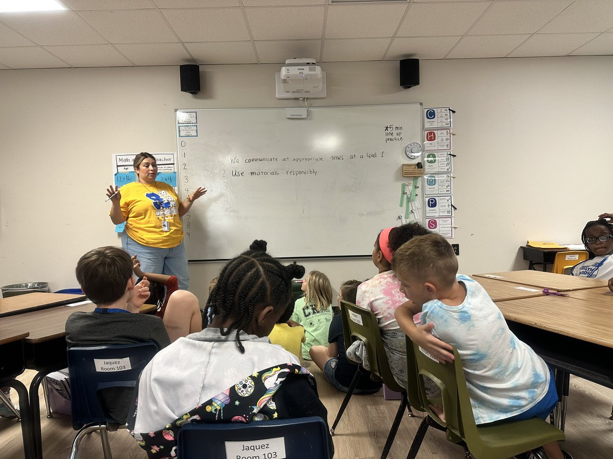 Setting up math station expectations is a great segway into next week! 
<a href="/MsJamilaThomas/">Jamila Thomas M.Ed.</a> #SREEaglesRISE
#RISDWeAreOne