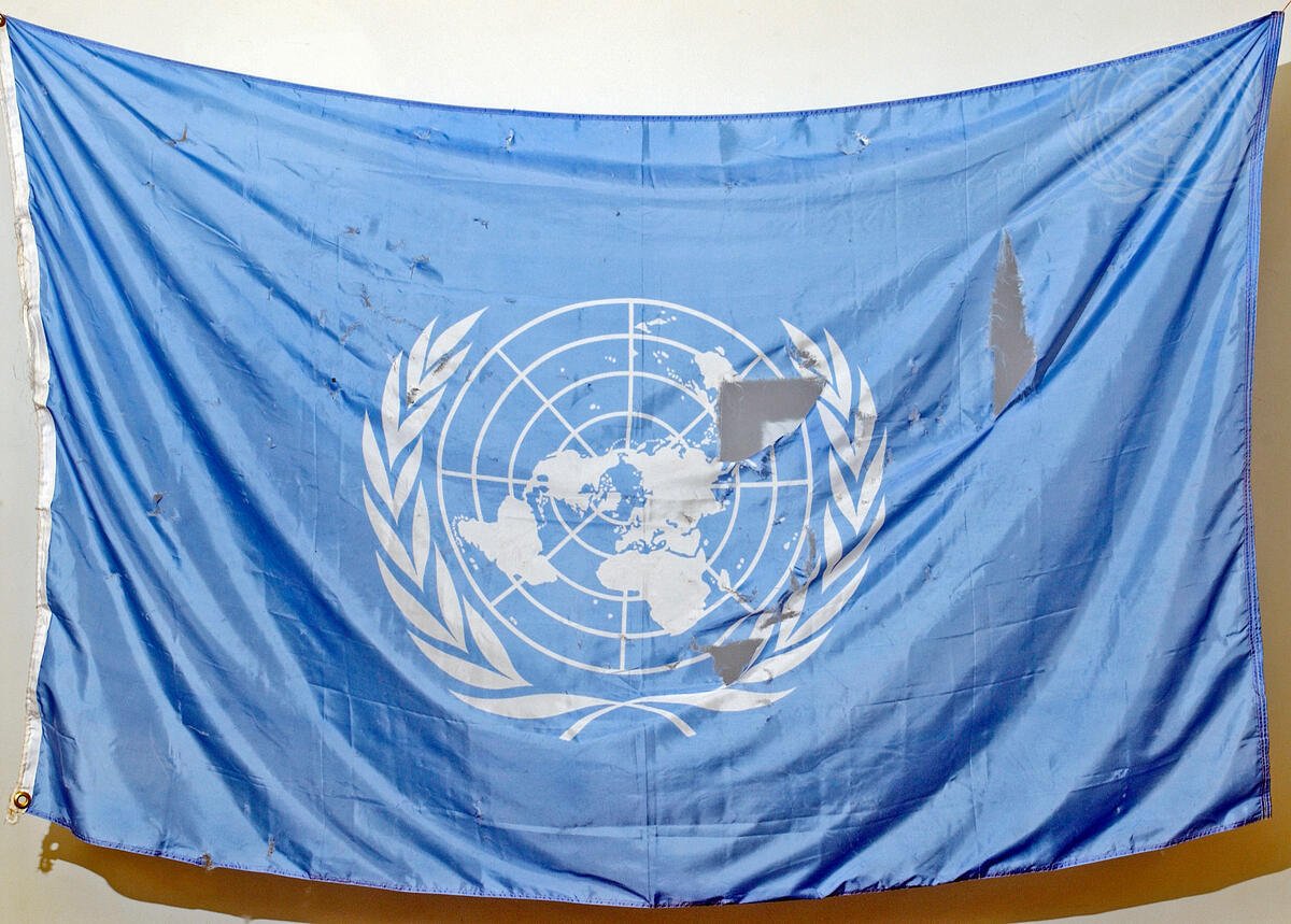 This #WorldHumanitarianDay marks 20 years since the deadly attack on the @UN's headquarters in Baghdad, where 22 of our colleagues lost their lives. Humanitarians deserve our deepest gratitude, admiration & appreciation.