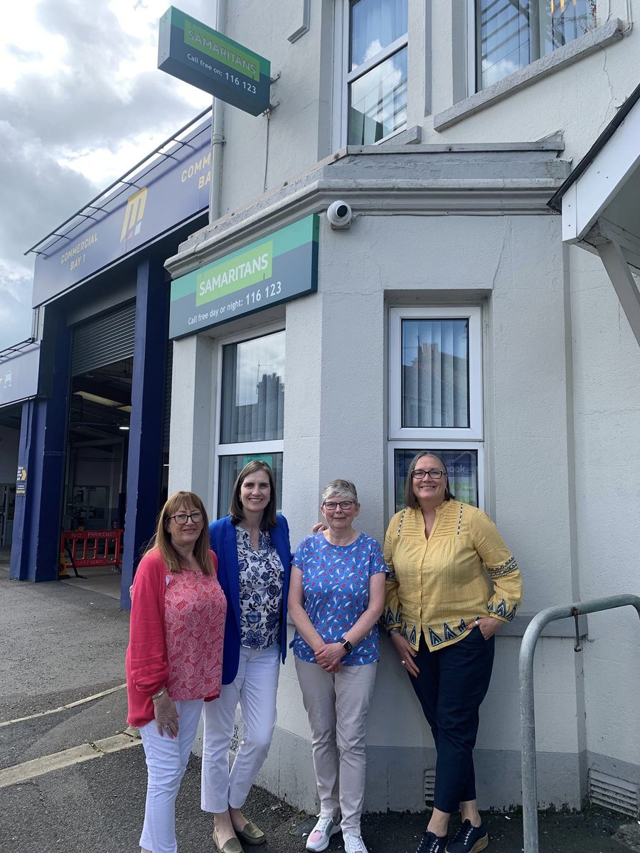 We had the great pleasure this week of welcoming some very special visitors to our Branch. @juliebentley CEO Samaritans UK, SarahO'Toole EO Samaritans Ireland & Julie Aiken Operations Manager Samaritans NI. #meetandgreet #neworking #comingtogether
