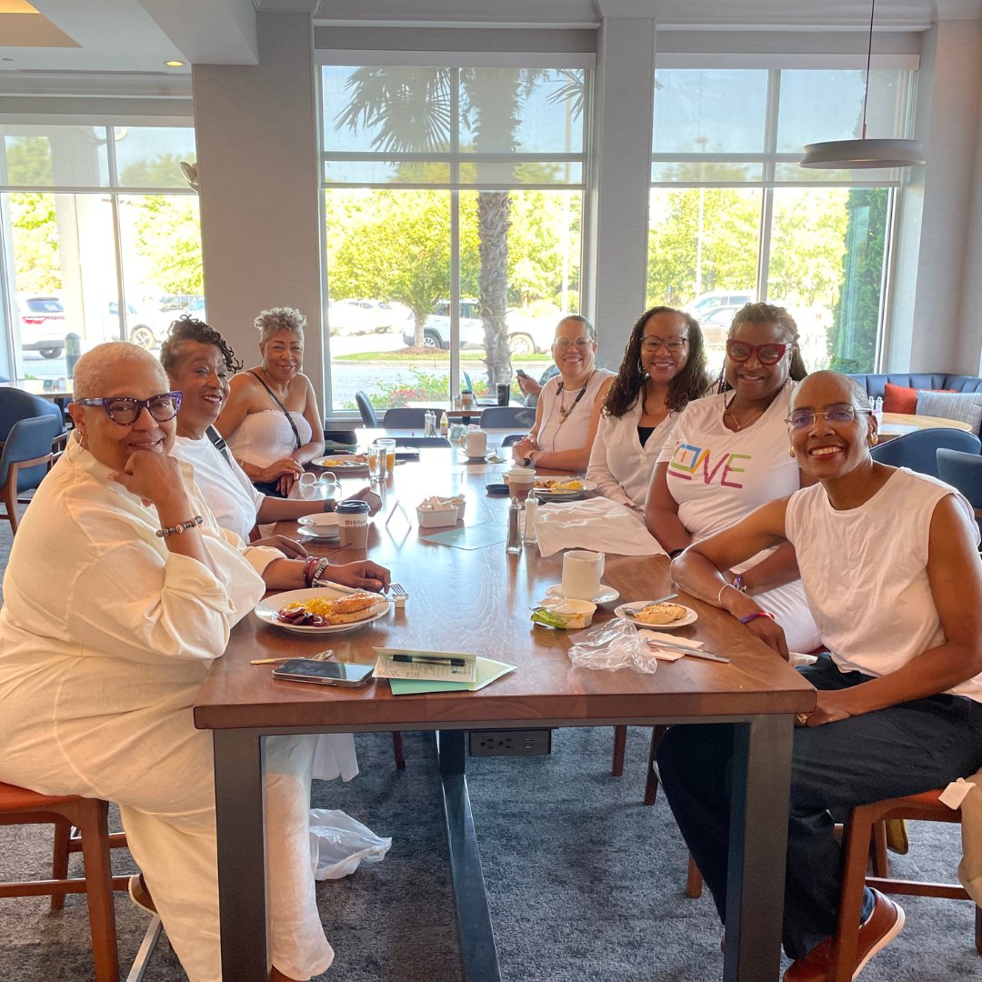 Episcopal Divinity School tweet media