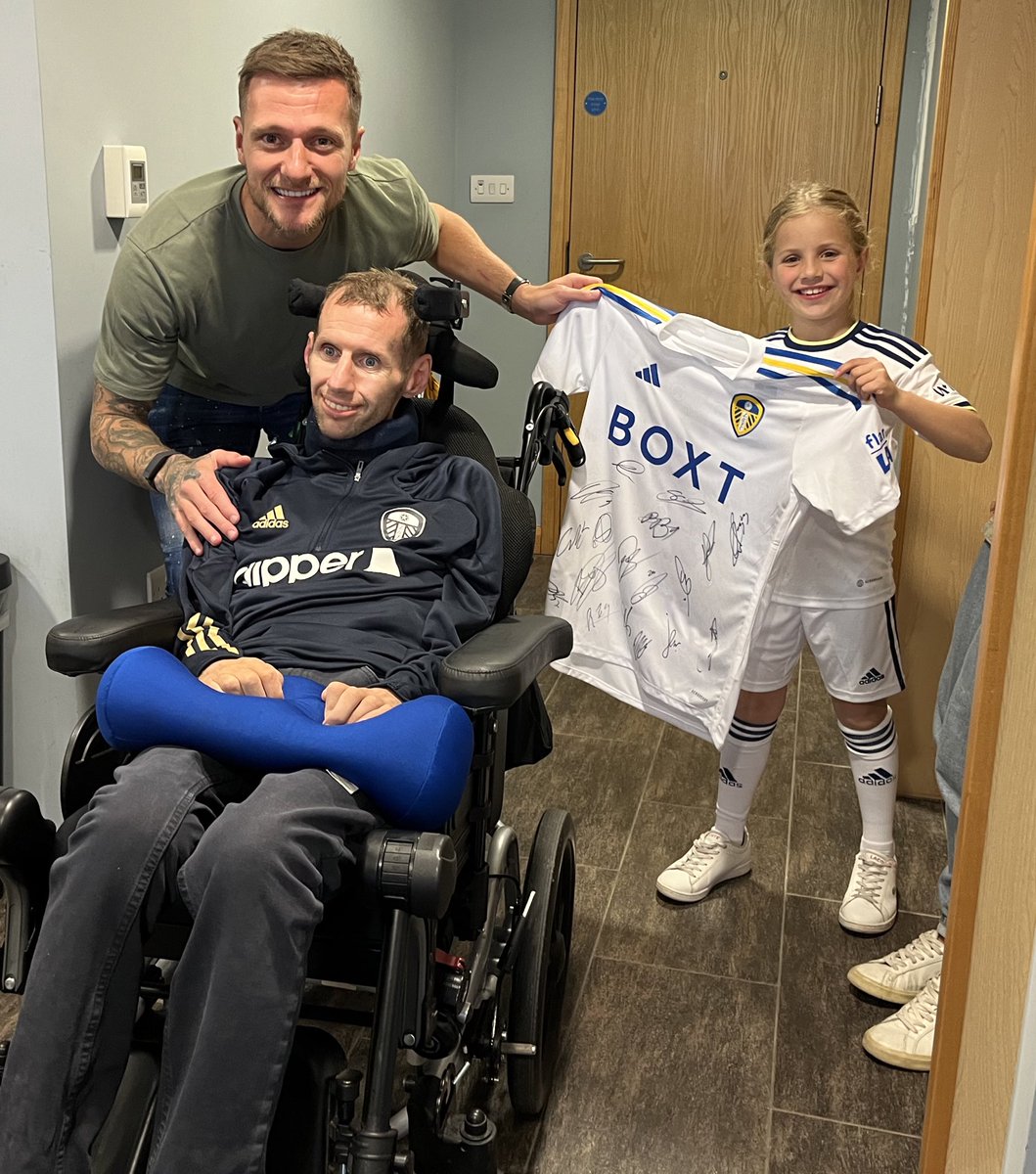 Richard Frediani (@bbcfrediani) on Twitter photo Thank you <a href="/LUFC/">Leeds United</a> Captain <a href="/LiamCooper__/">Liam Cooper</a> for supporting <a href="/Rob7Burrow/">Rob Burrow CBE</a> ‘Living with MND in the <a href="/OfficialNTAs/">National TV Awards</a>
Vote here in Authored Documentary nationaltvawards.com/vote Thank you <a href="/LUFC/">Leeds United</a> Captain <a href="/LiamCooper__/">Liam Cooper</a> for supporting <a href="/Rob7Burrow/">Rob Burrow CBE</a> ‘Living with MND in the <a href="/OfficialNTAs/">National TV Awards</a>
Vote here in Authored Documentary nationaltvawards.com/vote