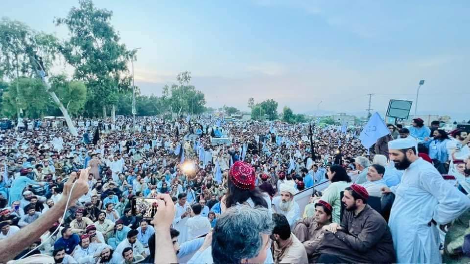 Aliwazirna50's tweet photo. Thanks to the people of Islamabad who participated in today 18 August 2023 #PTM protest.
#StopStateTerrorism
#StopPakiMafia https://t.co/sn4Uon7wGb