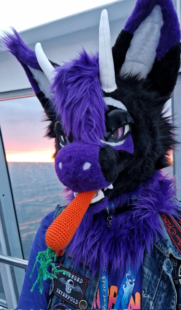 KamuBat's tweet photo. #FurFloat2023 has begun! https://t.co/j5Ge5uxv1N