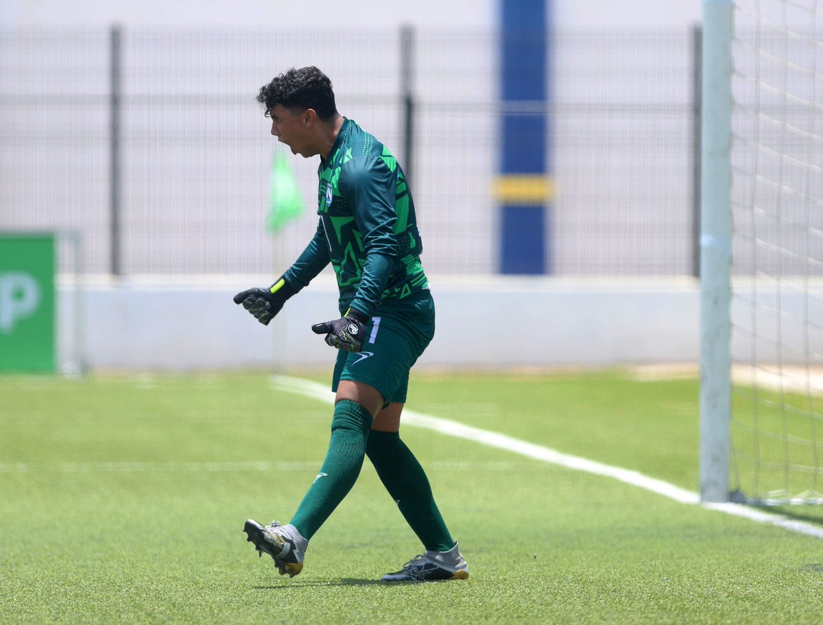 Fenifutnica's tweet photo. ⚽️❌🥅 https://t.co/8RE0XNMrxl