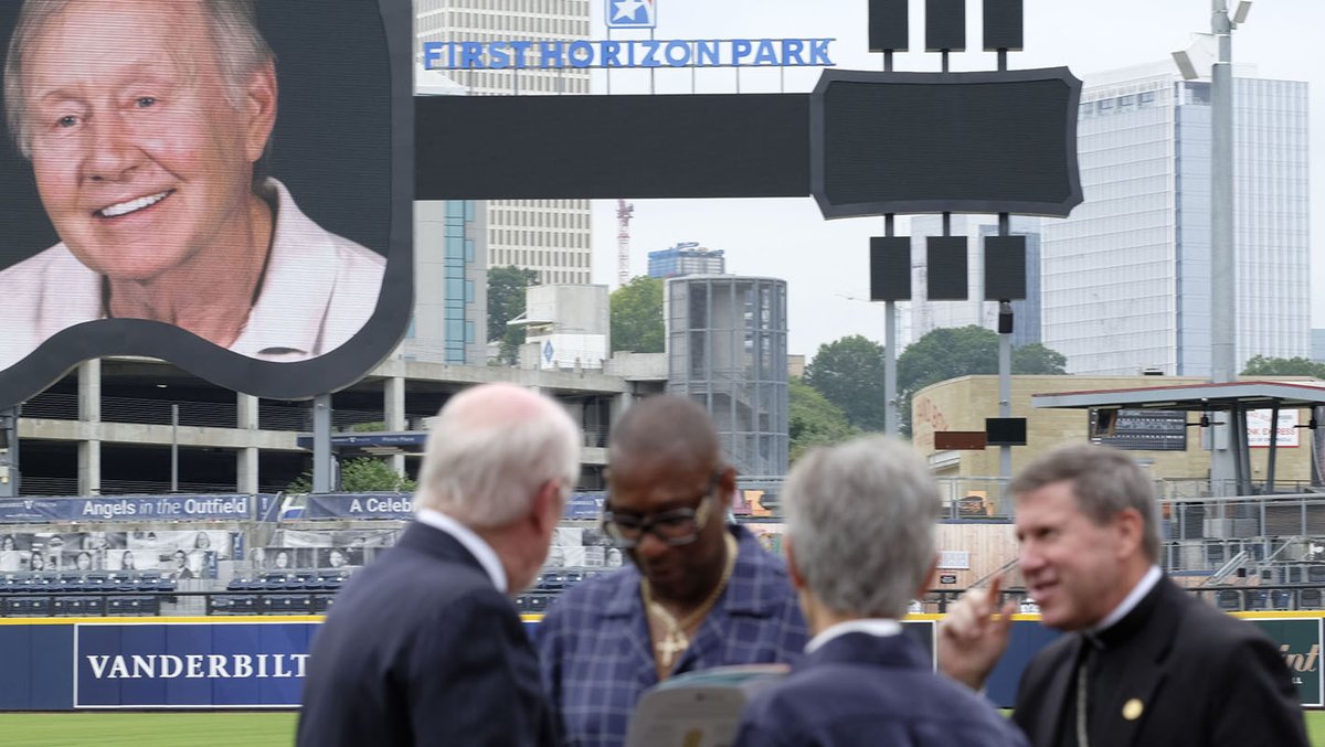 Friends and family remember Father Strobel, ‘an archangel’ for the homeless: ow.ly/SH7H50PAYnt
