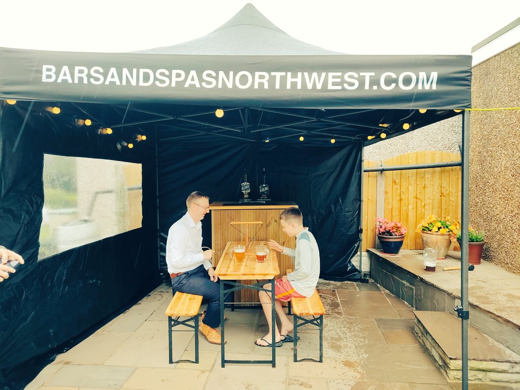 TubsKegs's tweet photo. #backyardbeertent on hire this weekend for a 40th birthday . Local ale from @ThreeBsBrewery .
Hope you have a great time .
#cask #keghire #keghireblackburn #beerbeerbeer https://t.co/SsfwnMsuIh