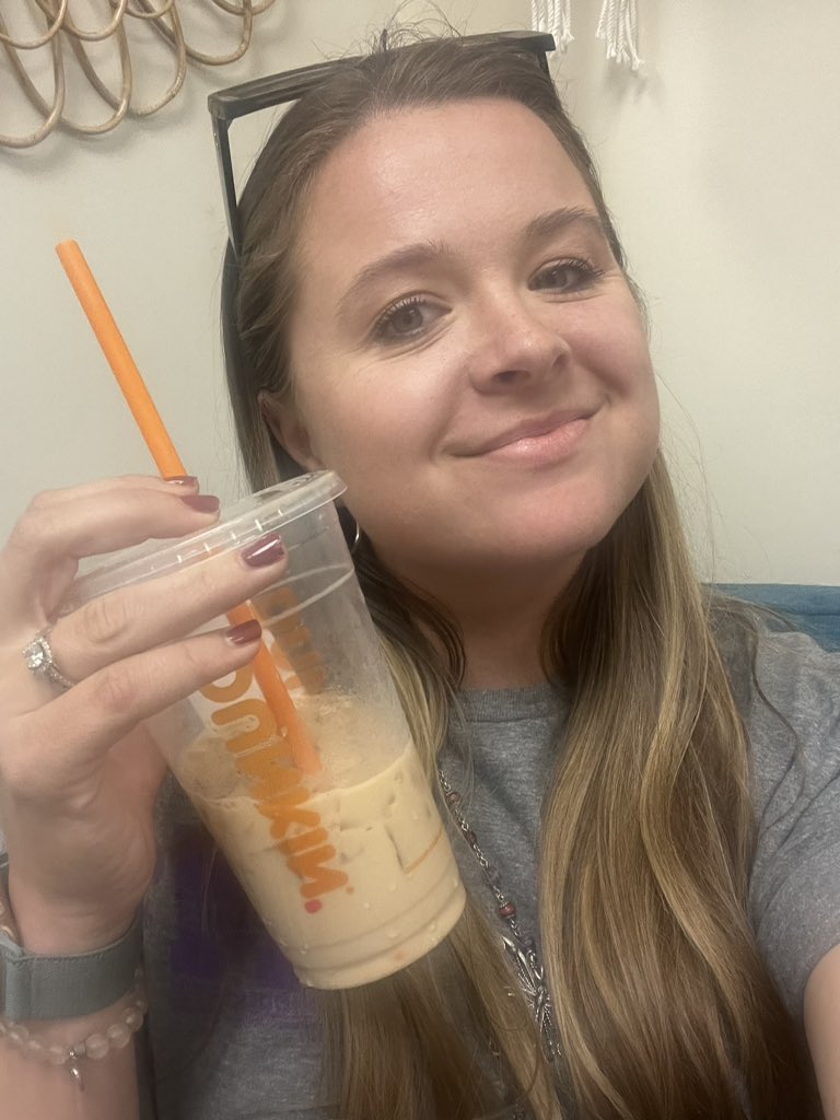 Alex True tweet media