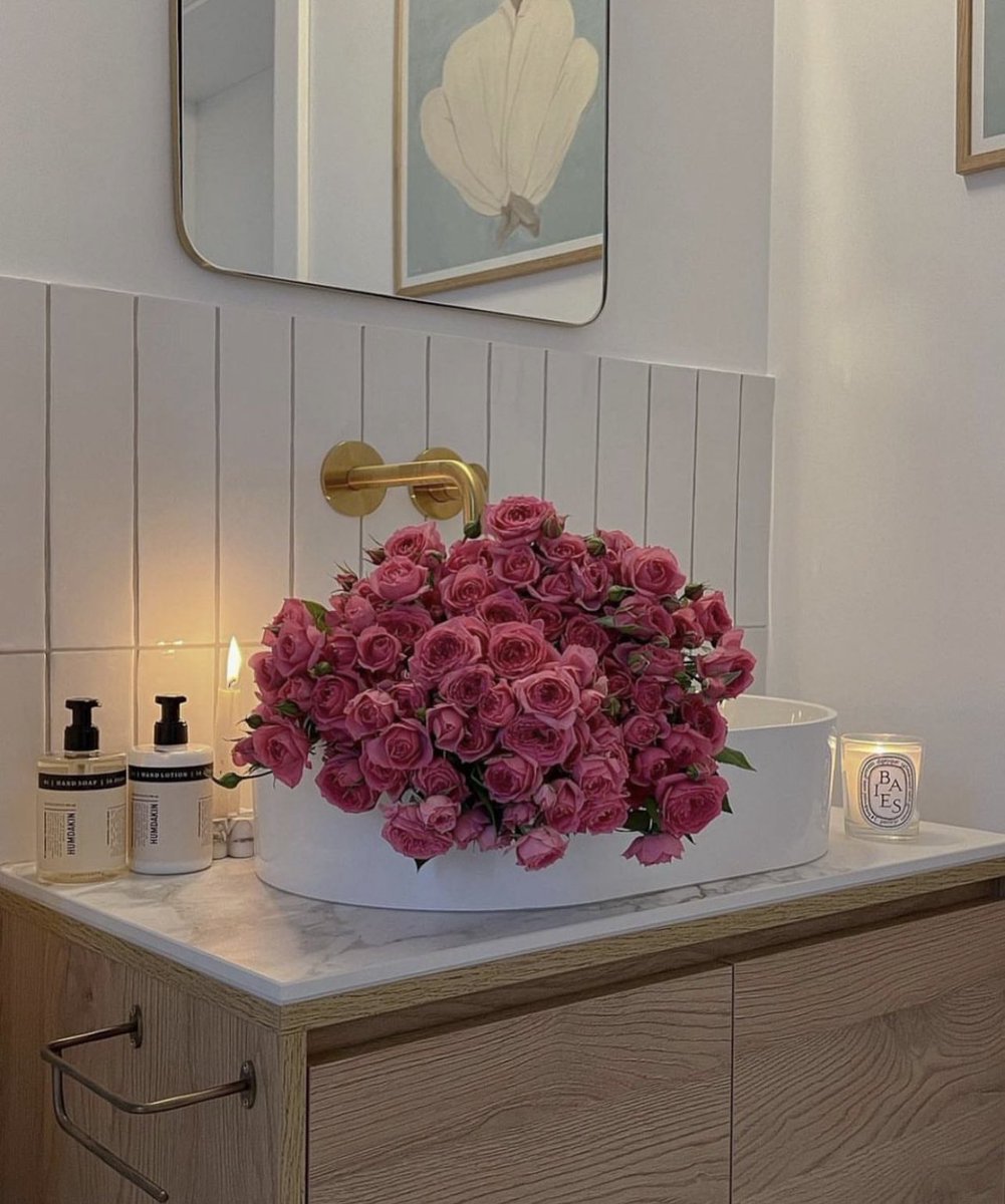 Lvspink0's tweet photo. flowers https://t.co/jd72yI0LDW