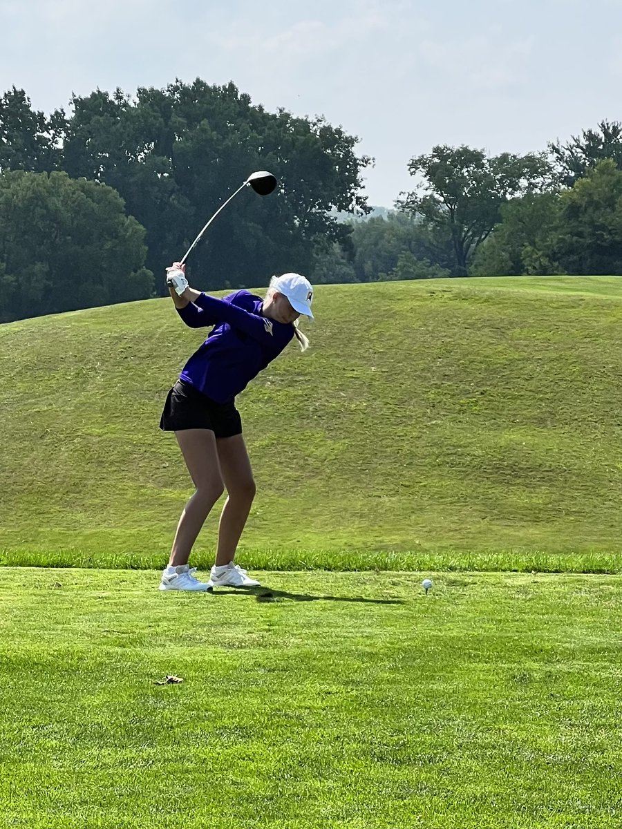 Butler Girls golf has a productive week winning 2 matches🏌️‍♀️⛳️ vs Greenville and Sidney. Rain out☔️ Thursday vs Bethel. 
MVL matches next week va Piqua and Troy. Let’s go make ladies!