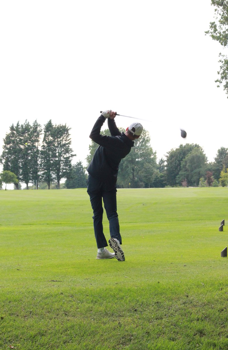 Well done the the 1st team today. Great 3-2 vs The Players today to stay in Division 3