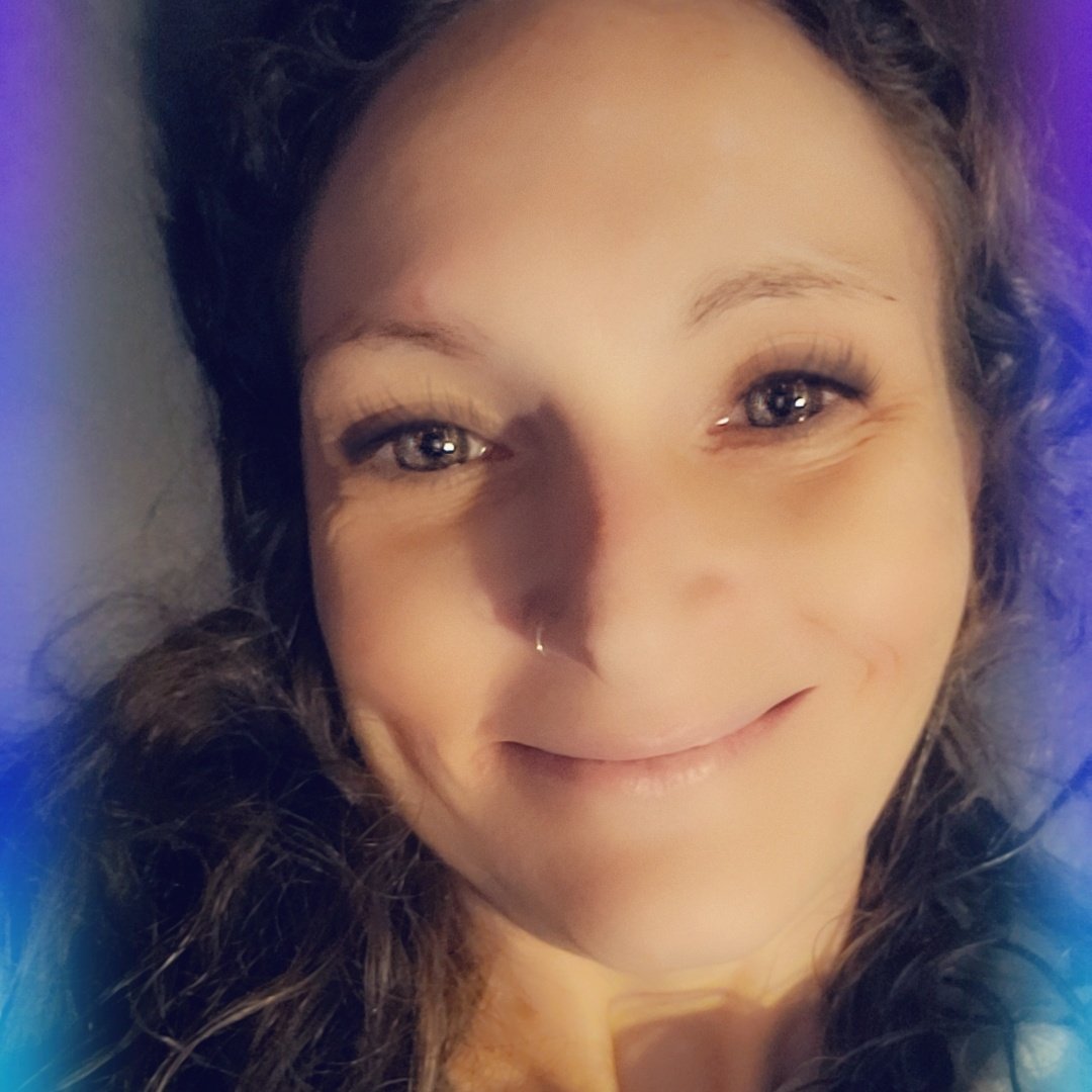 ChristineSaylo9's tweet photo. #NewProfilePic https://t.co/G8vq9xqOcR