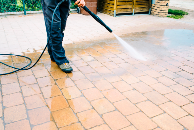 ComCleanmd's tweet image. Did you know that Commercial Cleaning features floor cleaning and maintenance solutions for all floor types, including vinyl, concrete, laminate, ceramic, stone, and more? Contact us to schedule an estimate. 

#commercialcleaningservices #clean #cleaning