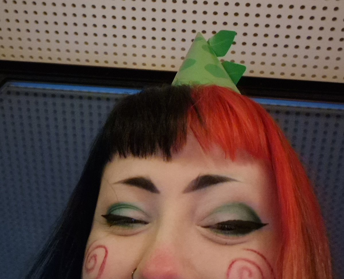 syringegun1's tweet photo. soul eater becomes tingle #amecon #amecon23 https://t.co/f356IxWxxv