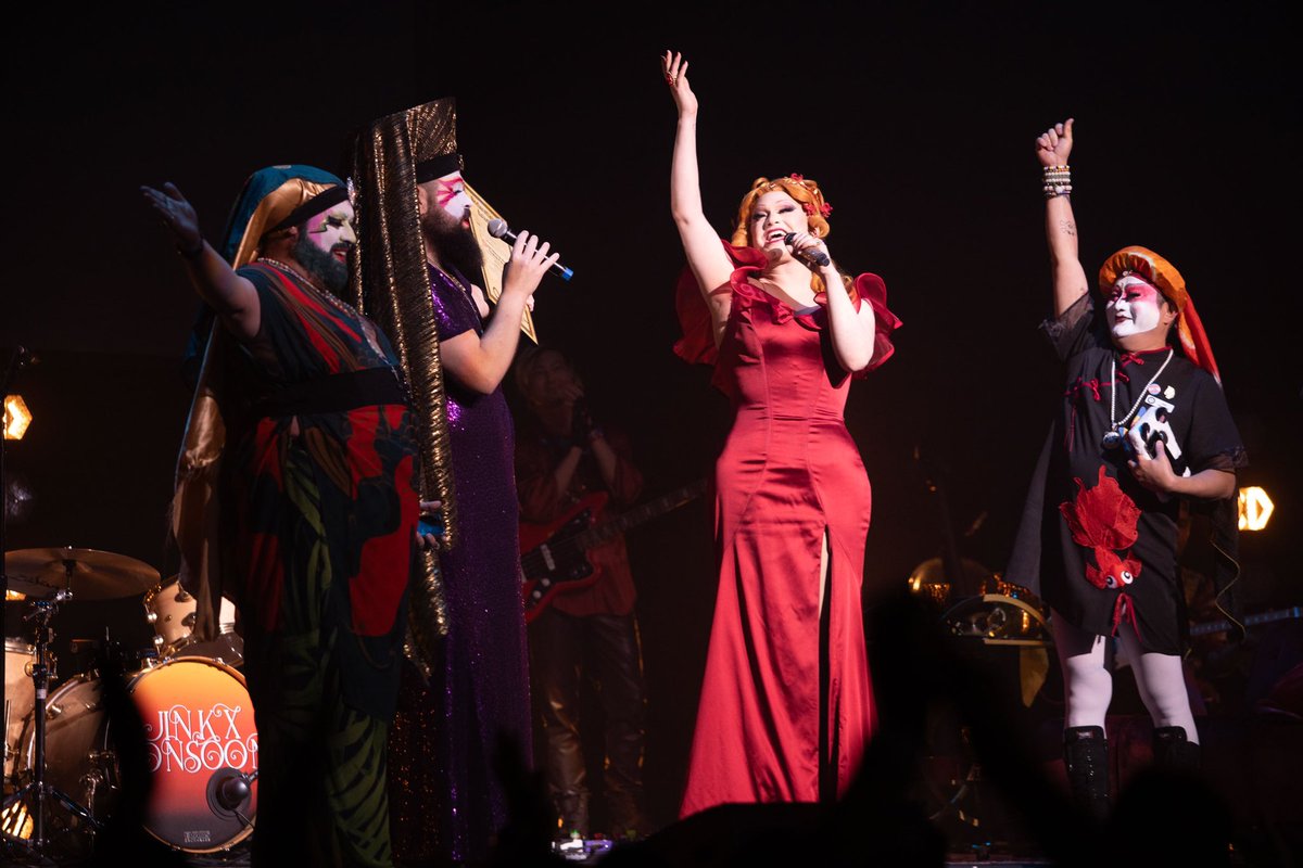 Jinkx Monsoon is Judy Garland tweet media