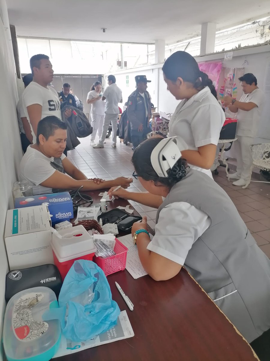 ISSSTE_Veracruz's tweet image. Feria de Salud "#ECOSParaElBienestar" en las instalaciones del #IPAX en #PozaRica para motivar, orientar y comprometer a los trabajadores de esta dependencia en el autocuidado con hábitos saludables.

#ISSSTESalud #ISSSTEPozaRica