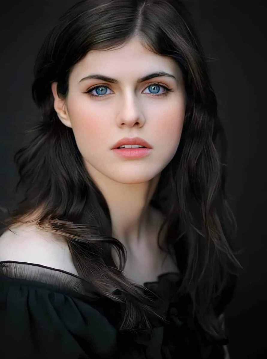 بيقولو اعتذل ما يؤذيك طب دي بتاذيني اعتزلها ازاي 😂😂😂