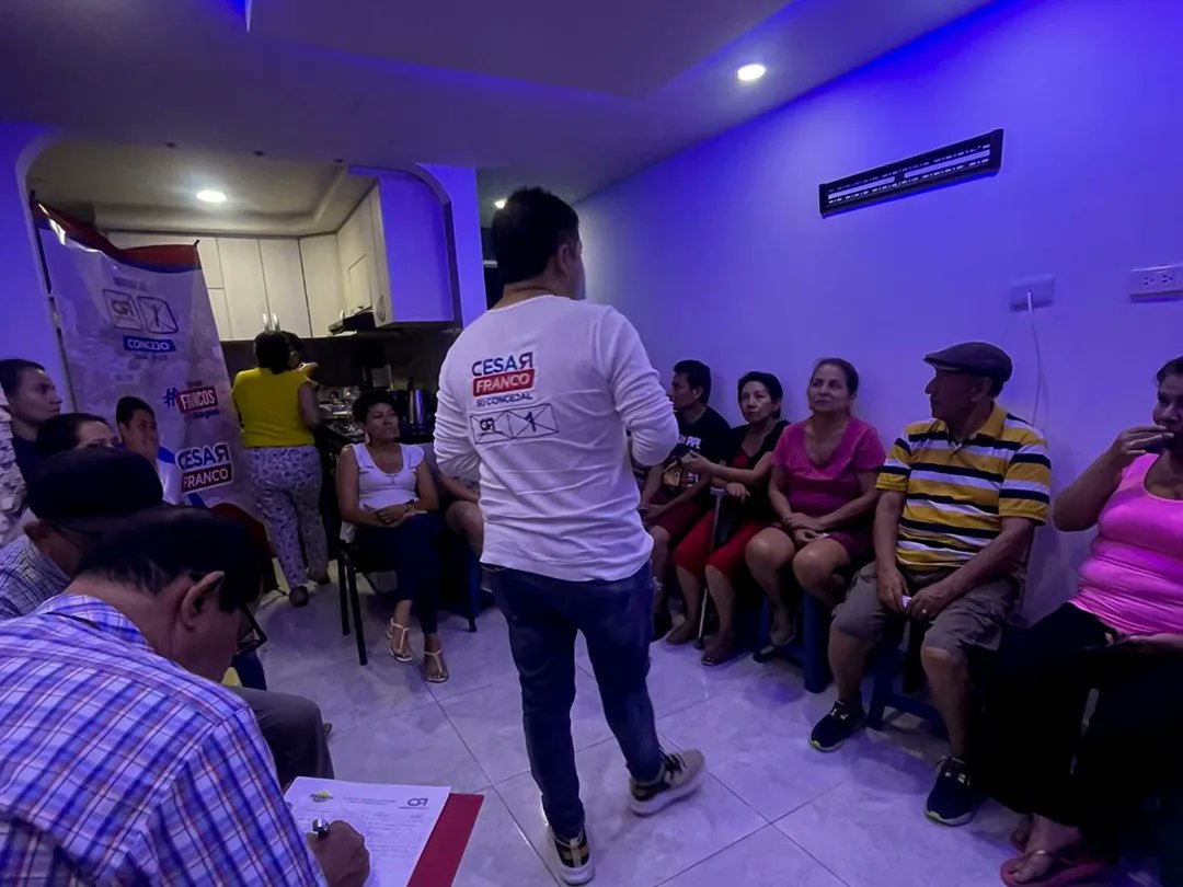 FrancoConcejo's tweet photo. Gracias a los habitantes de la comuna 7 por compartir con nosotros sus ideas y anhelos. 

Cada uno de ustedes es una pieza esencial en este rompecabezas de progreso y desarrollo para la ciudad. 🇱🇹

¡Juntos somos una fuerza imparable!  #CR1 💜 https://t.co/aon6K3IKby
