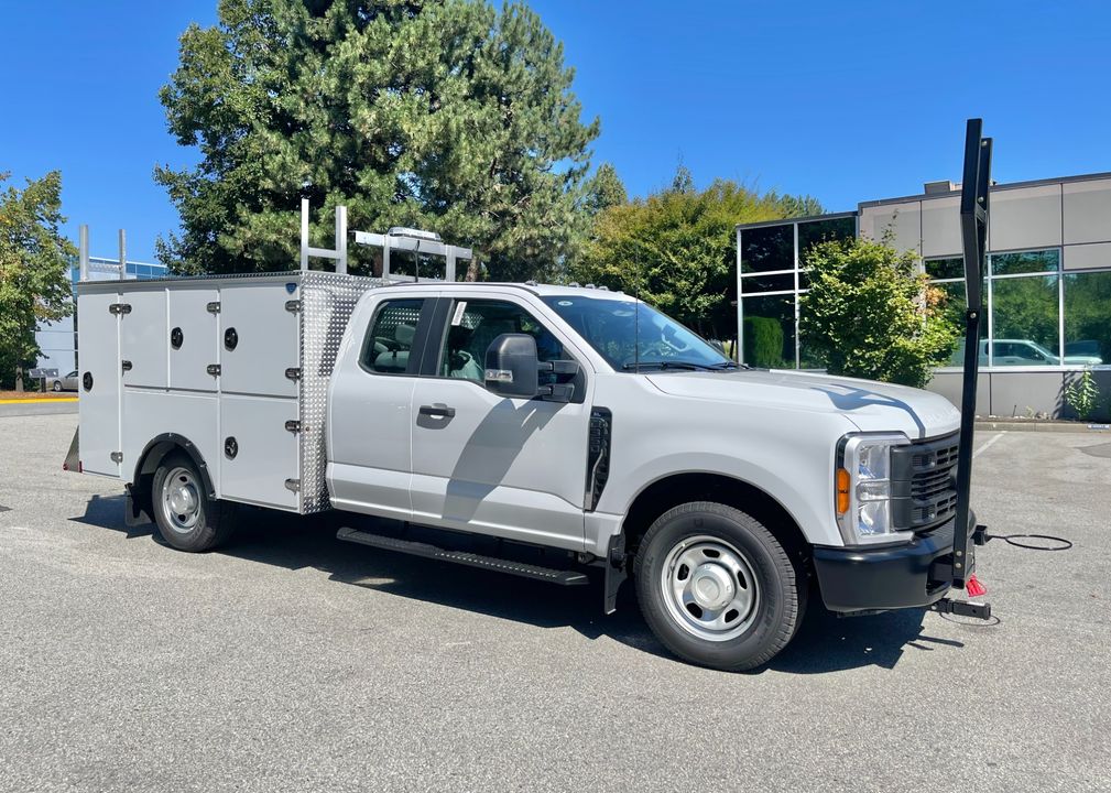 WorkTruckWest's tweet image. 🔶Build of the Week | Ford F350 Service Truck Package🔶
This Custom Work Truck West 9' Aluminum Body on a 2022 Ford F350 Super Cab Chassis will be Performing Park Maintenance in the Lower Mainland! 
#WorkTruckWest #NeedsMet #customworktruck #customtruck #worktruck #servicetruck