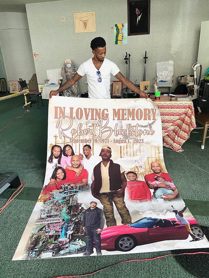 IN MEMORIAM: Outsider artist Robert Blackstone (1971 -  2023) -- whose Crystal City installation is a visionary portrait of  Dayton, Ohio -- falls victim to the city's gun violence.
tinyurl.com/2c7jwbbh