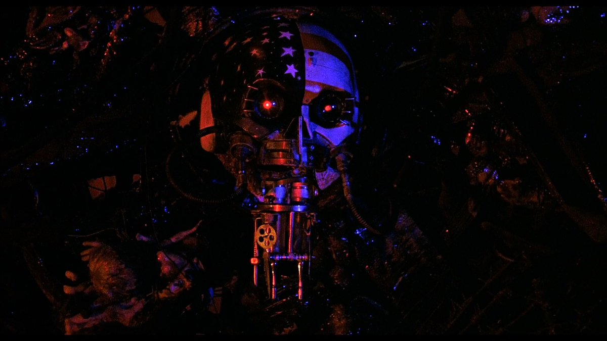 stagescreen60's tweet image. HARDWARE (1990)

Dir: Richard Stanley
DP: Steven Chivers
Music: Simon Boswell

Claustrophobic horror set in the future as a robotic killing machine terrorizes a post-apocalyptic slum. Dazzling style, gritty production design &amp;amp; perfect pace. Gold-standard cyberpunk. #scifi