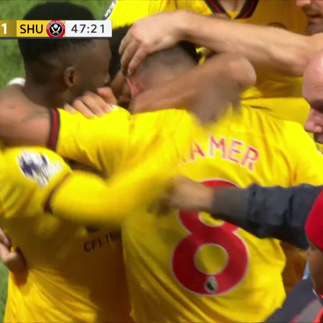 Sheffield United are level after this absolute SCREAMER! 🔥📺 @USANetwork”