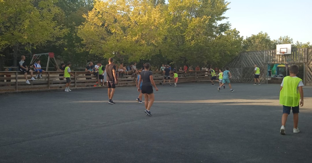 Nos tournois de foot remportent un grans succès chaque semaine ! Merci à tous les participants et l'équipe d'animation 😍👍

#foot #tournoi #camping #campingloucastel #castelnaudlachapelle