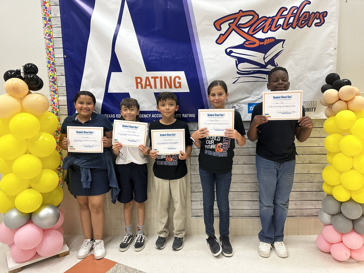 Congratulations to these 5th grade students who were nominated by their teachers for an admin parent glow call! ☎️@rquiroga_DSSE @JHernandez_DSSE @ARodriguez_DSSE , I challenge @LOHara_BNES to make a parent glow call #TeamSISD #RelentlessRattler