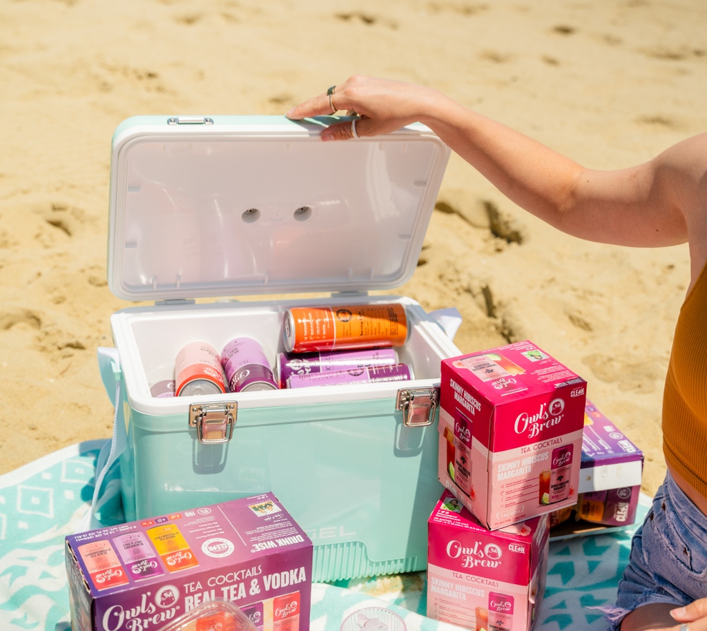 What beach are you heading to this weekend? We recommend stocking your cooler with Owl’s Brew to get the ParTea started! (PS, don’t forget your sunscreen) 🏖️