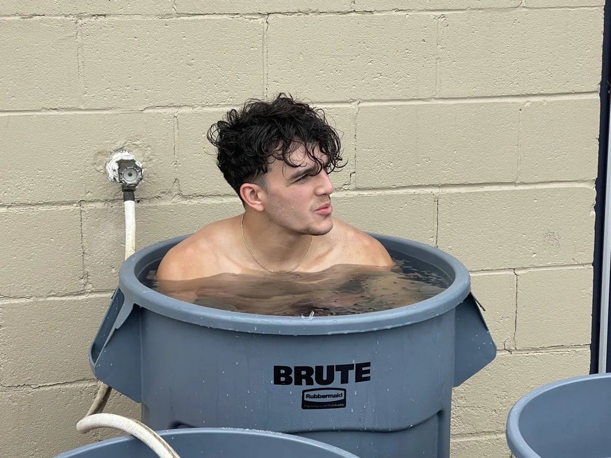Ice Baths Are Helping with Preventative Maintenance for Players hopewellsportsnation.com/2023/08/18/ice…