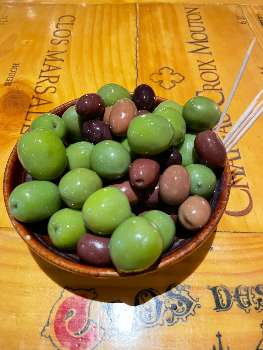 AnthonyRobineau's tweet image. This eve at @64_Wine small plates and tasty wines #winebar #glasthule #dublin