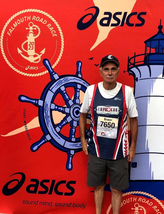 Our Cotuit General Manager Bruce Murphy is getting ready to run Falmouth, to support the @officialccbl Hall of Fame. You can donate to support Bruce at kettleersstore.org . After you donate, come out and watch Bruce run, Sunday Morning at 8! Have a run Bruce!